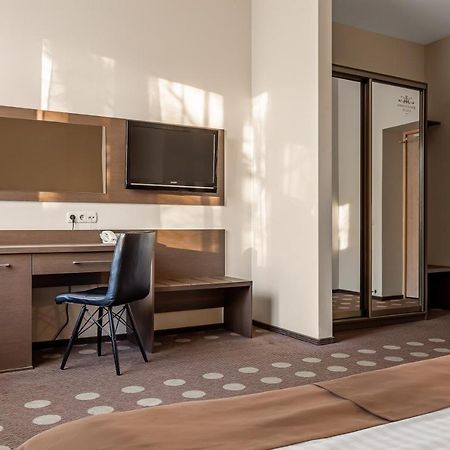 Ambassador Plaza Hotell Kiev Exteriör bild