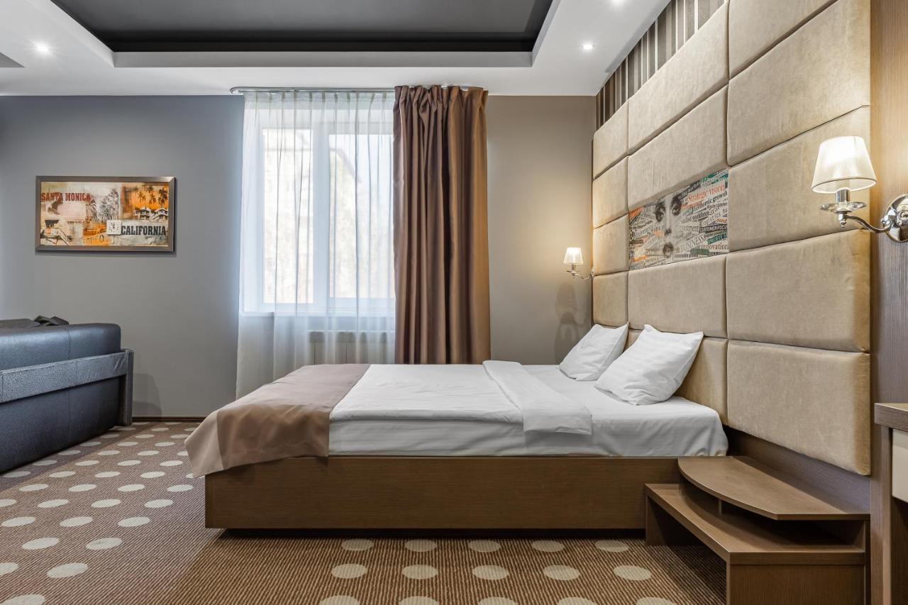 Ambassador Plaza Hotell Kiev Exteriör bild