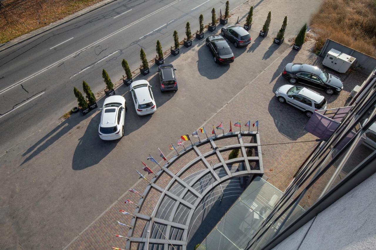 Ambassador Plaza Hotell Kiev Exteriör bild