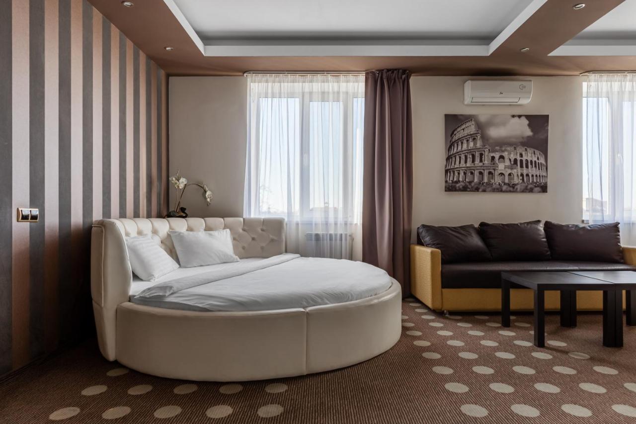 Ambassador Plaza Hotell Kiev Exteriör bild